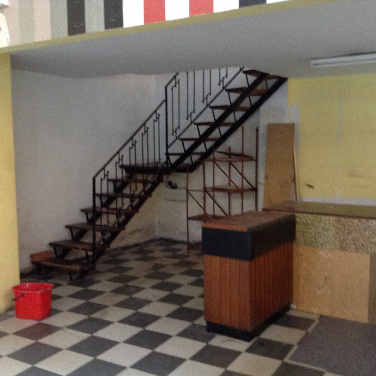 LOCAL COMERCIAL EN TORRELAVEGA