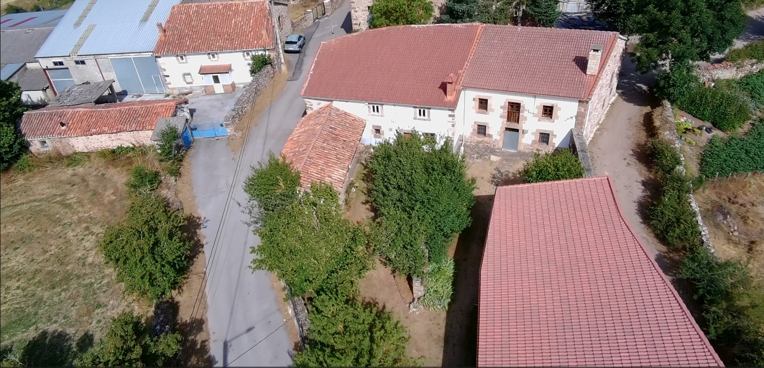 VENTA DE CASA EN OLEA (VALDELOLEA)