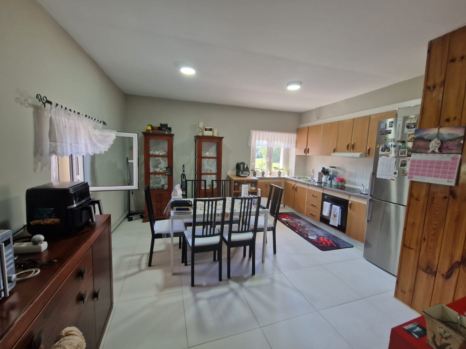 CASA INDEPENDIENTE DE 3 PLANTAS CON 5130 m² DE TERRENO