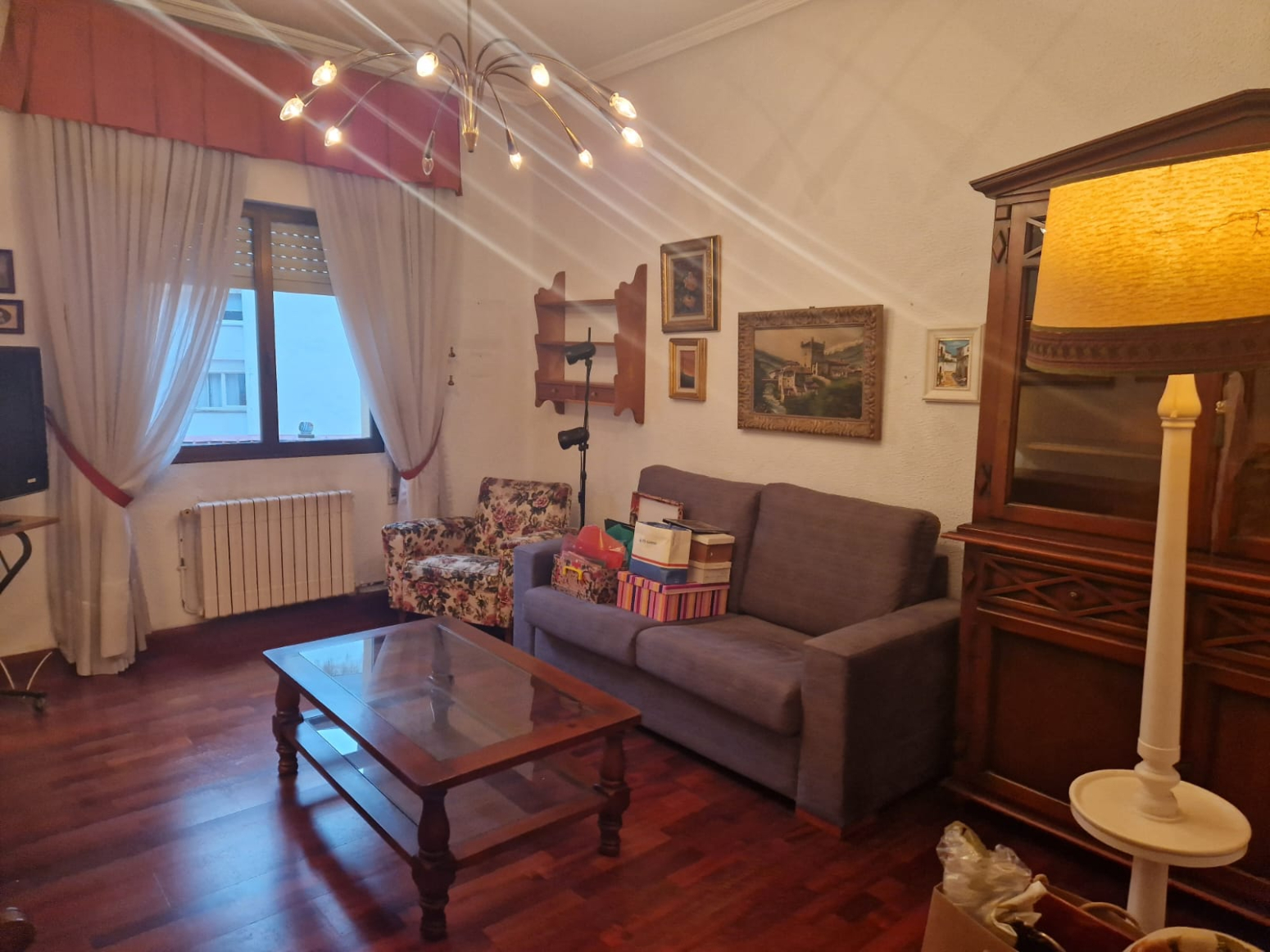 PISO DE 162m² JUNTO AL AYUNTAMIENTO