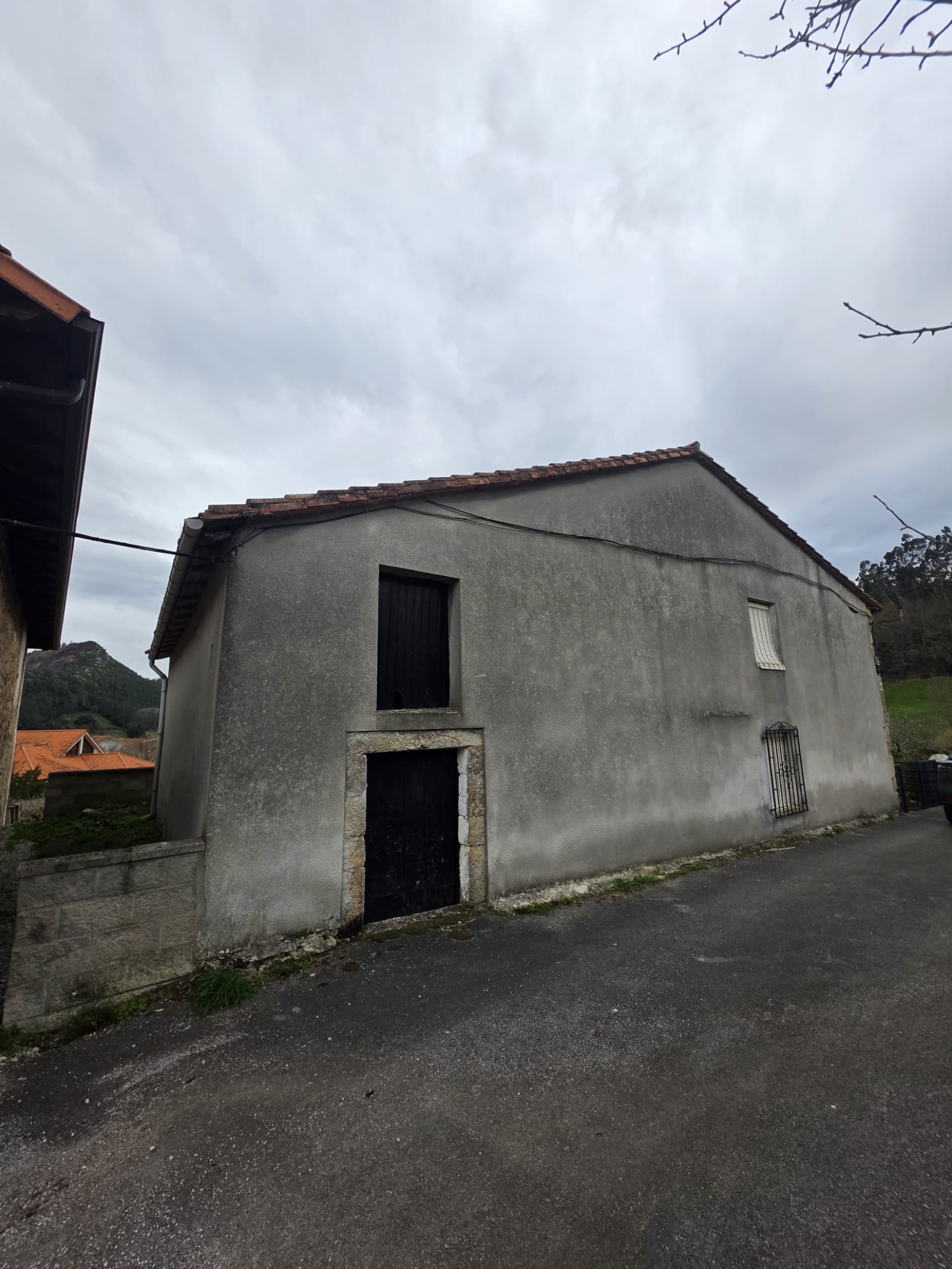 VENTA CASA INDEPENDIENTE PARA REFORMAR EN PUENTE VIESGO (AES)