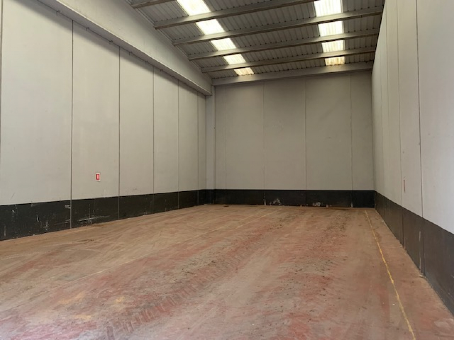 Nave en el polígono de Aguilar de Campoo
