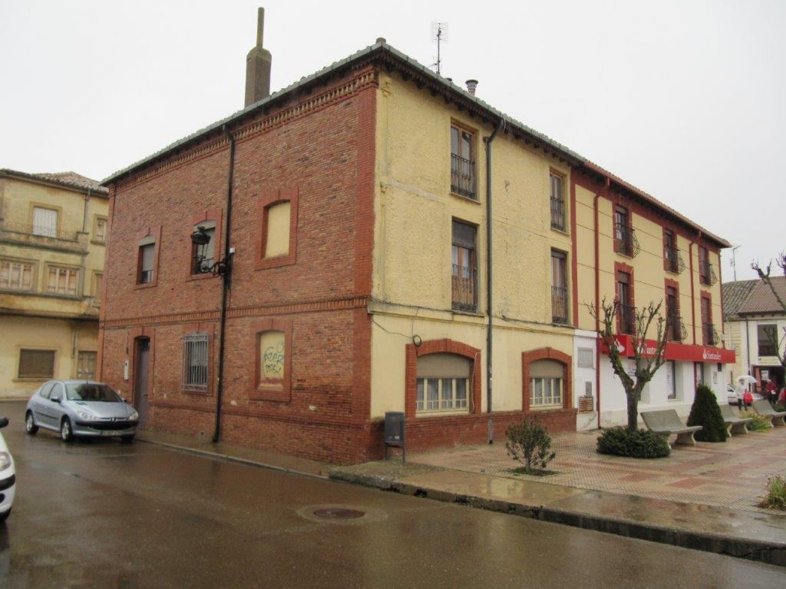 Casa con posibilidades en Alar del Rey