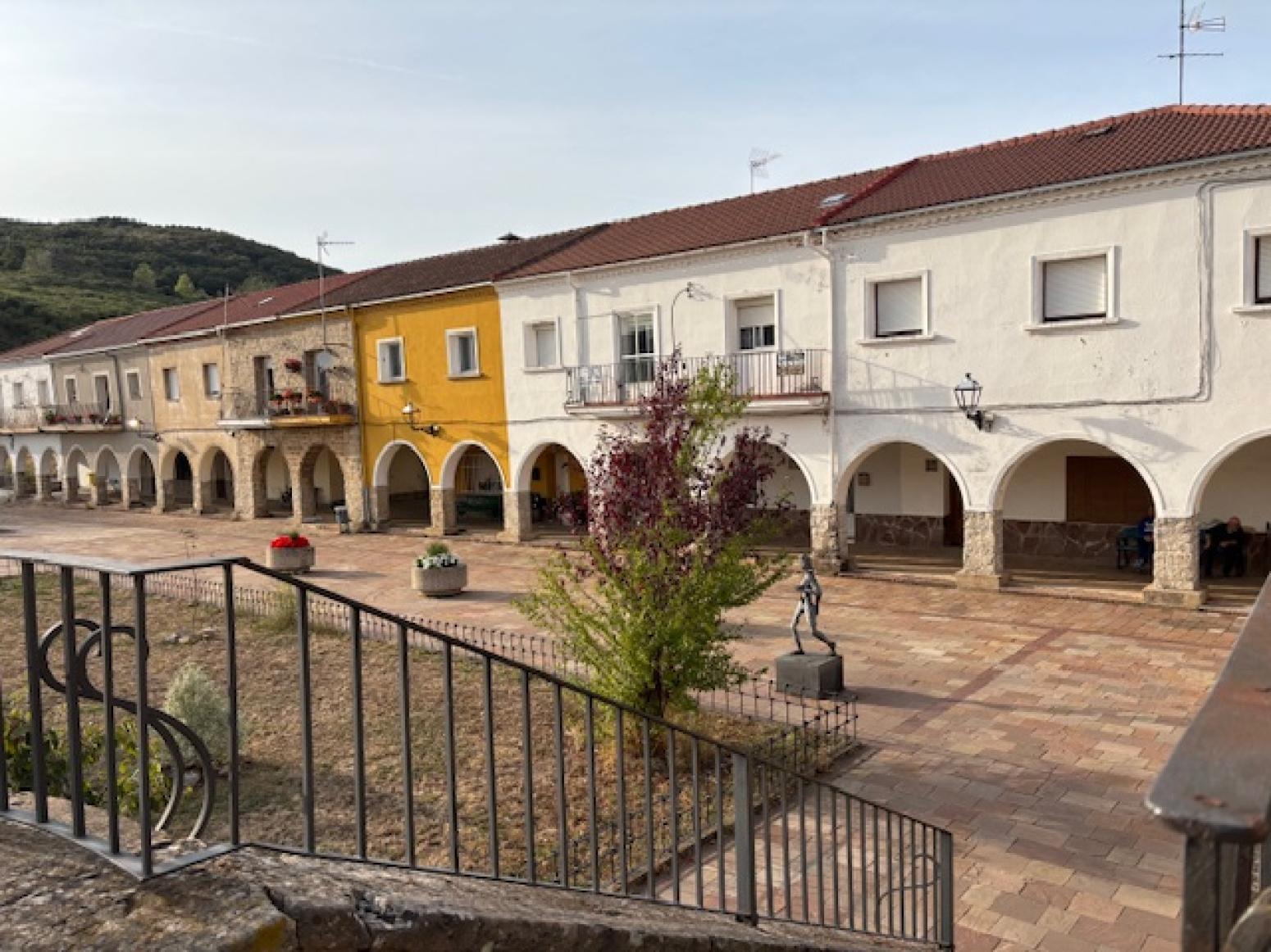 Casa y local en Barruelo