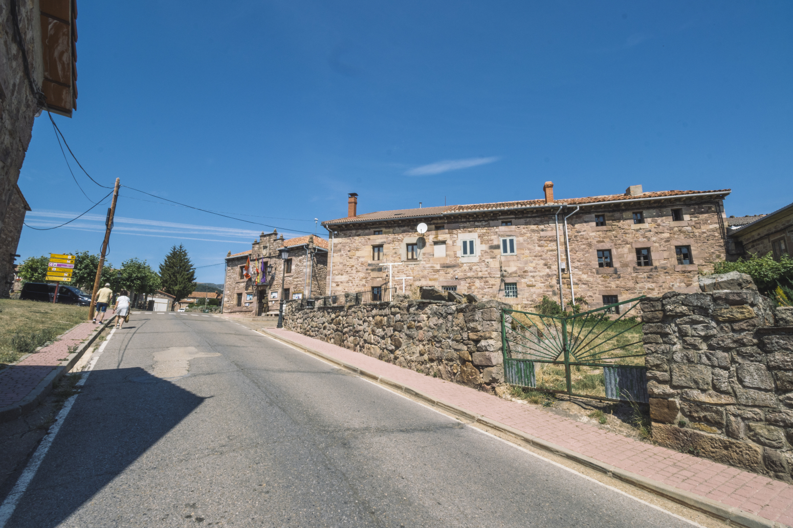 Casa de piedra en Brañosera