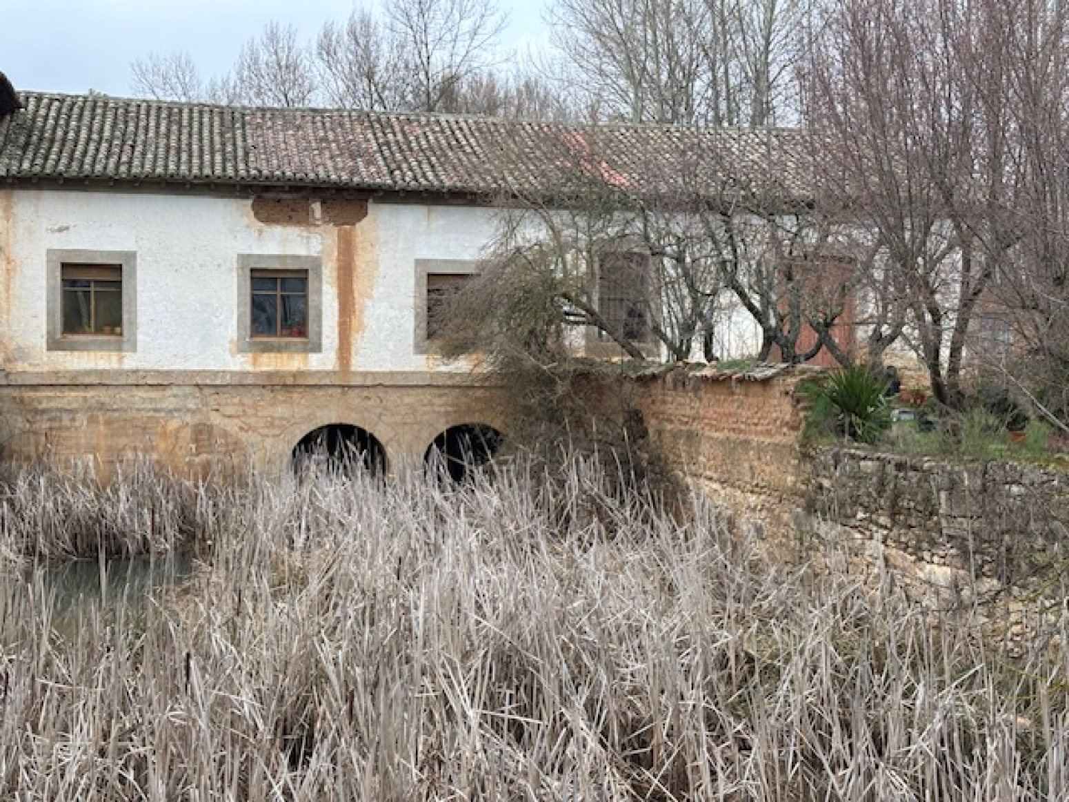 Casa Molino y Finca con Nave en Castrillo de Ríopisuerga