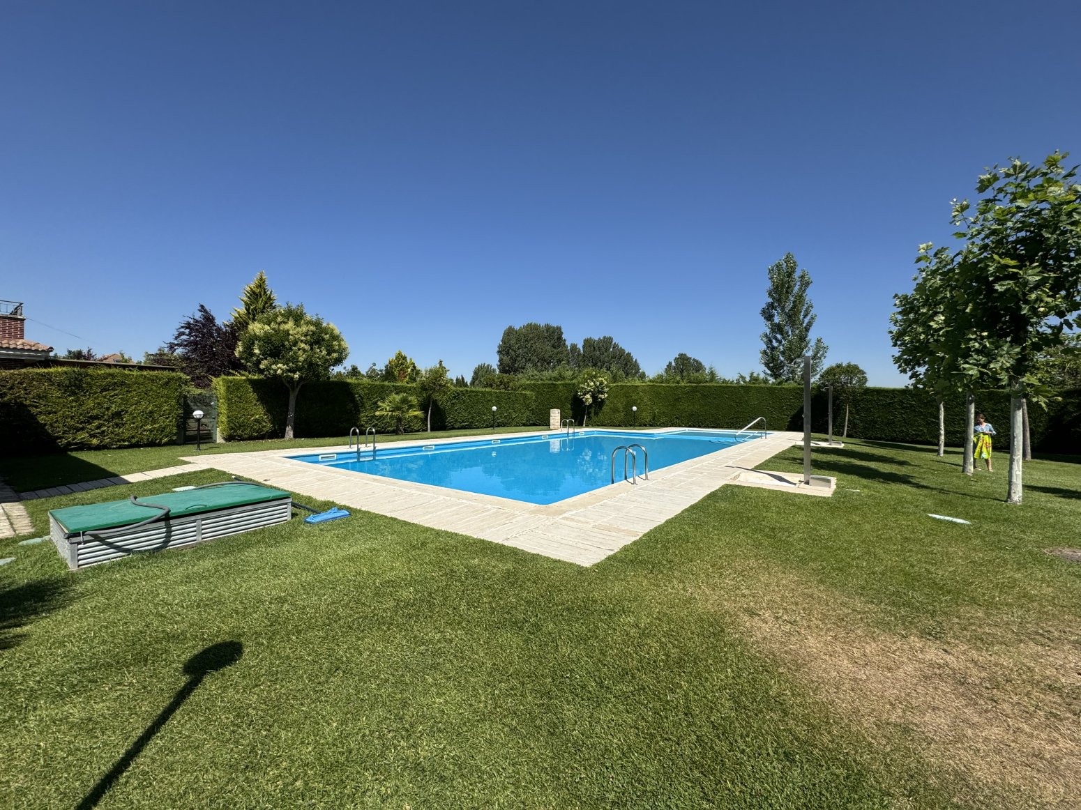 Chalet adosado en urbanización privada en Grijota