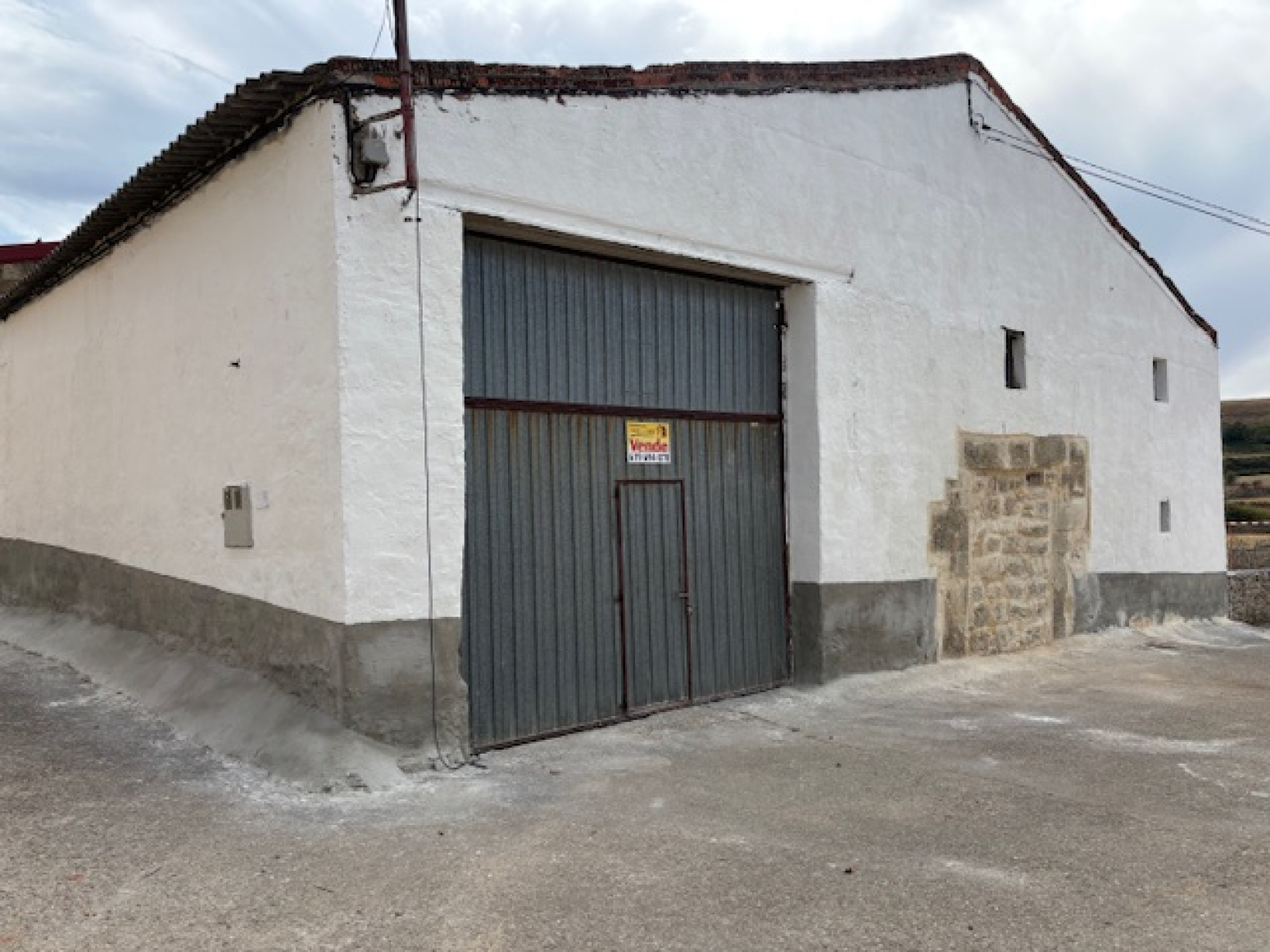Nave en Sargentes de la Lora