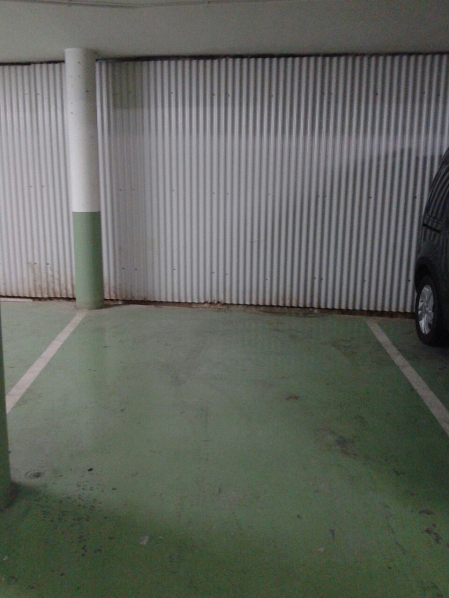 Venta de plaza de garaje centrica en torrelavega