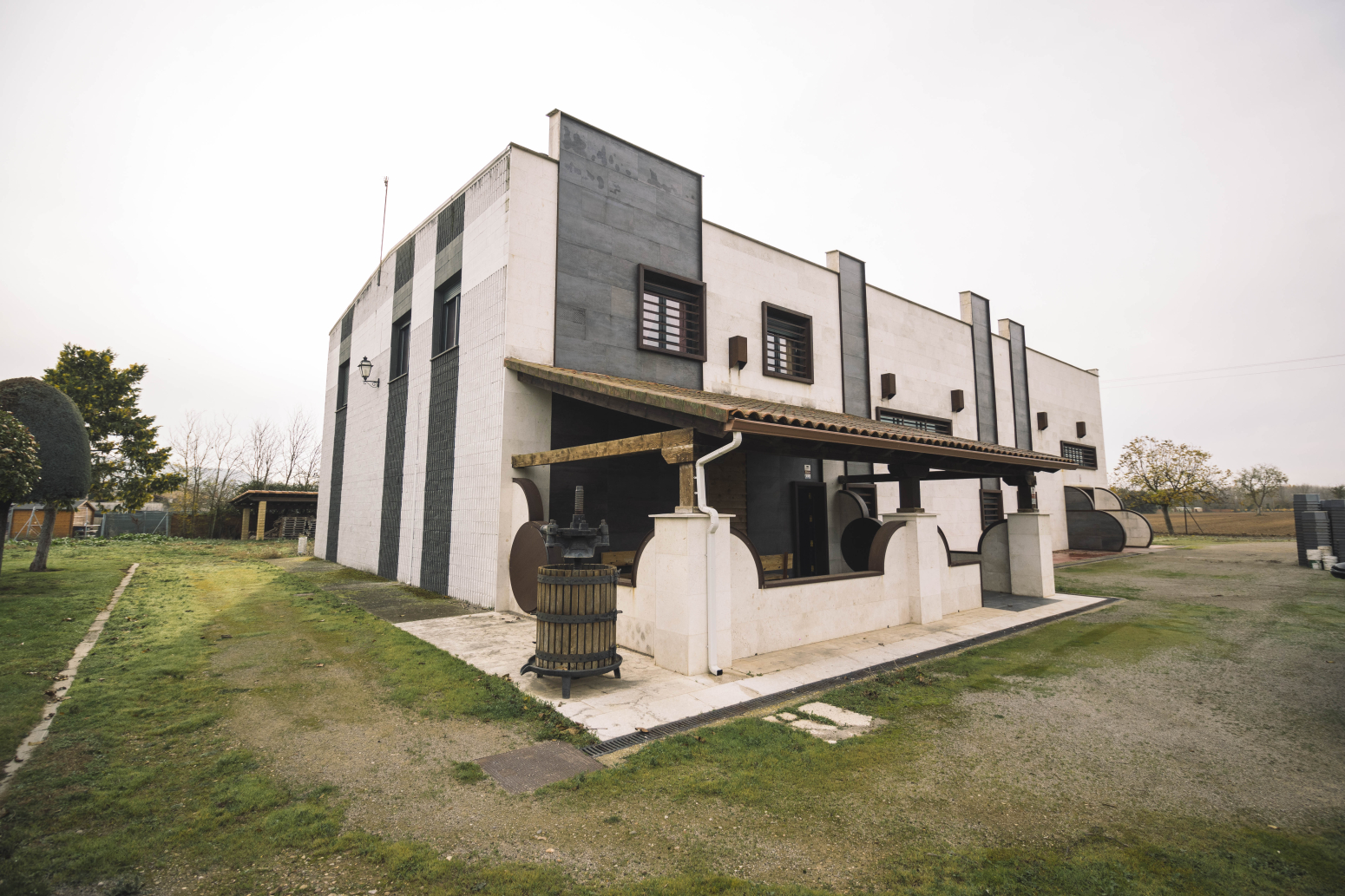 Bodega y proyecto en Venta de Baños