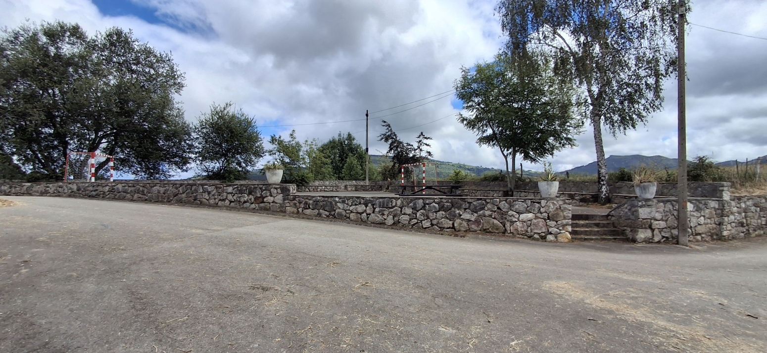 Terreno urbano en Herrerías ? Naturaleza, vistas y ubicación inmejorable