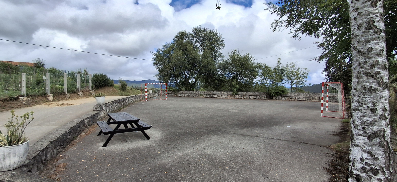 Terreno urbano en Herrerías ? Naturaleza, vistas y ubicación inmejorable