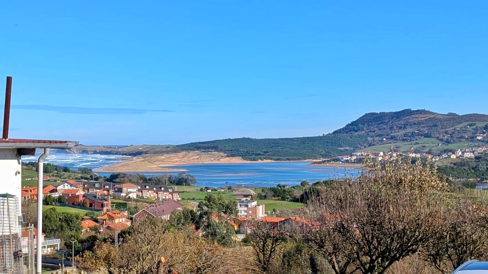 Casa independiente con vistas al mar en Miengo