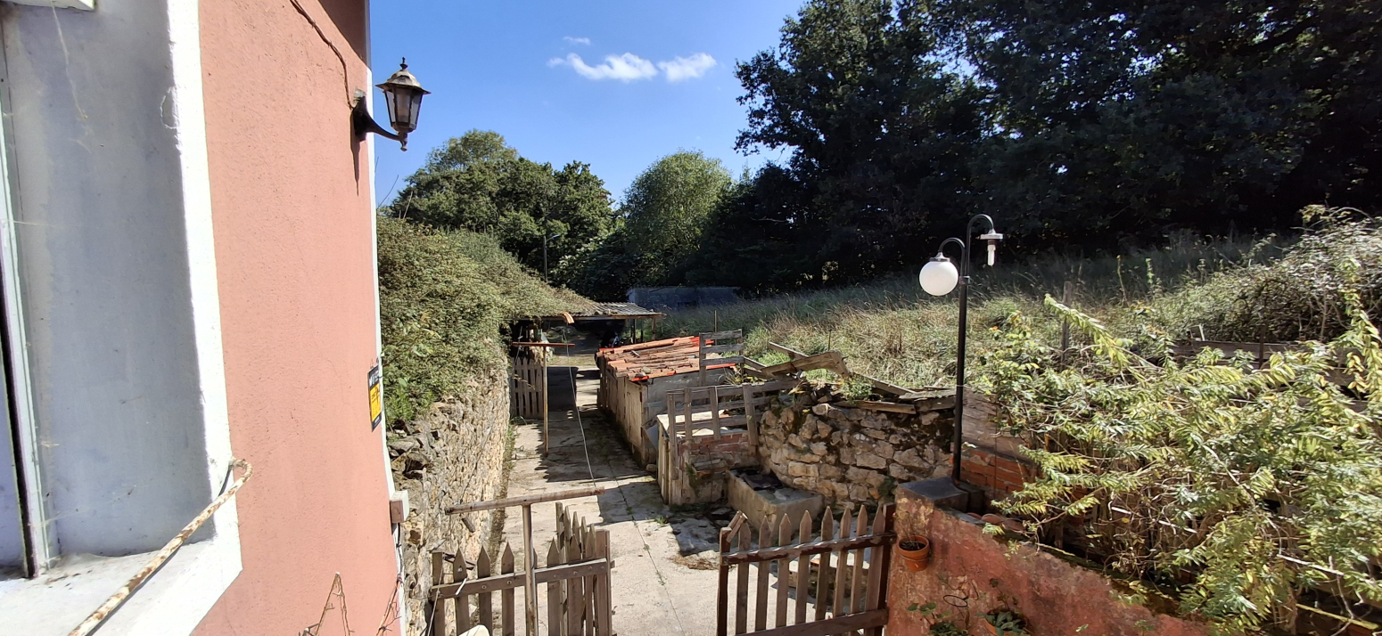 casa con jardín en Reocín