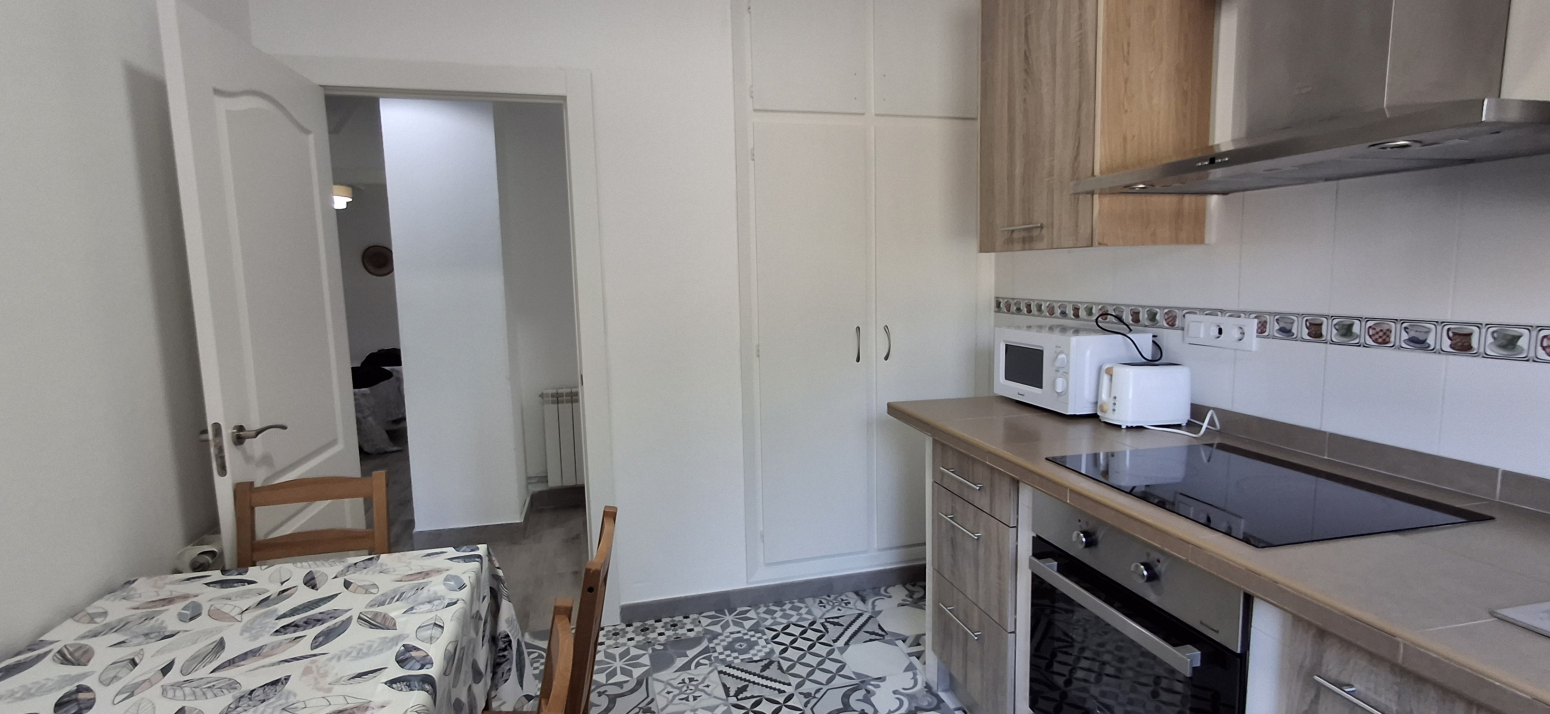 Local acondicionado como vivienda en Torrelavega ? Barreda