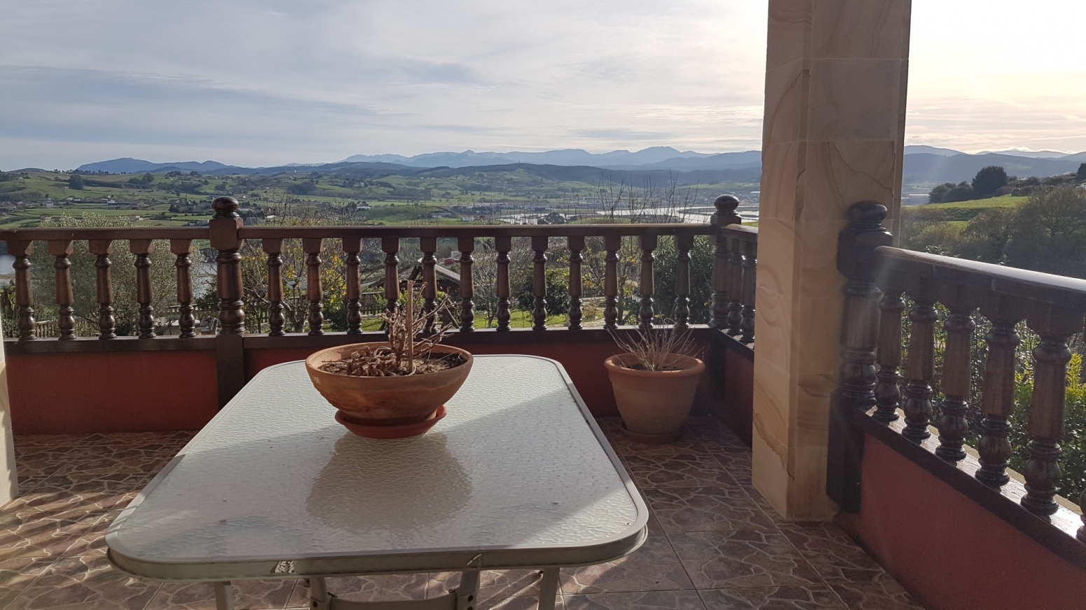 CASA EN SUANCES CON JARDÍN PISCINA, IMPRESIONANTES VISTAS