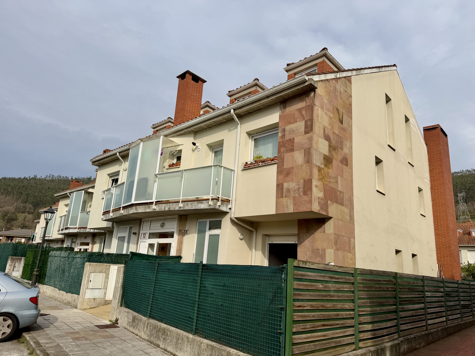 AMPLIO DUPLEX EN CASTAÑEDA