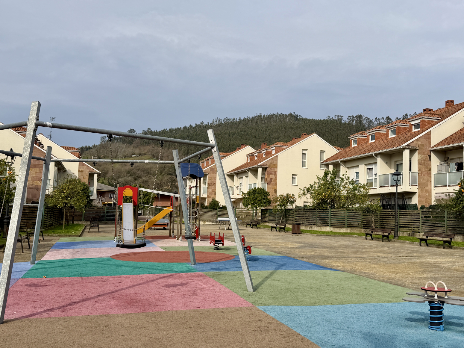 AMPLIO DUPLEX EN CASTAÑEDA