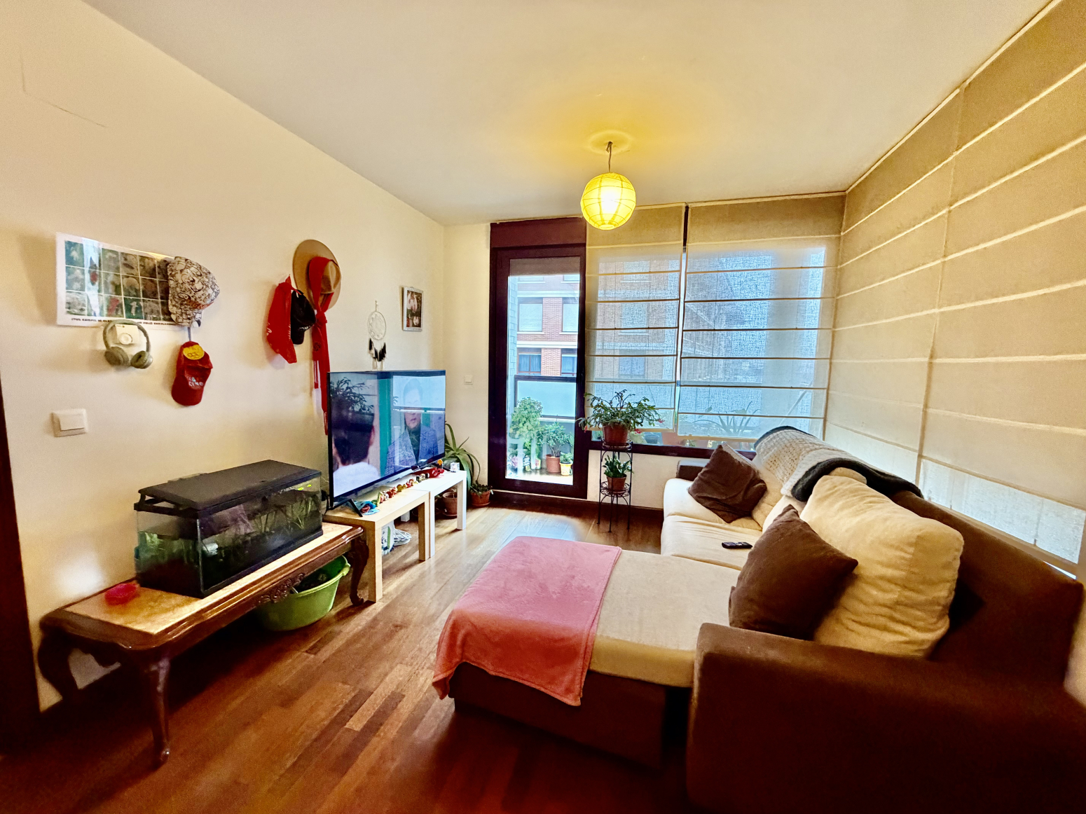 ENTRAMBASAGUAS PISO  DE 2 HAB  CON GARAJE