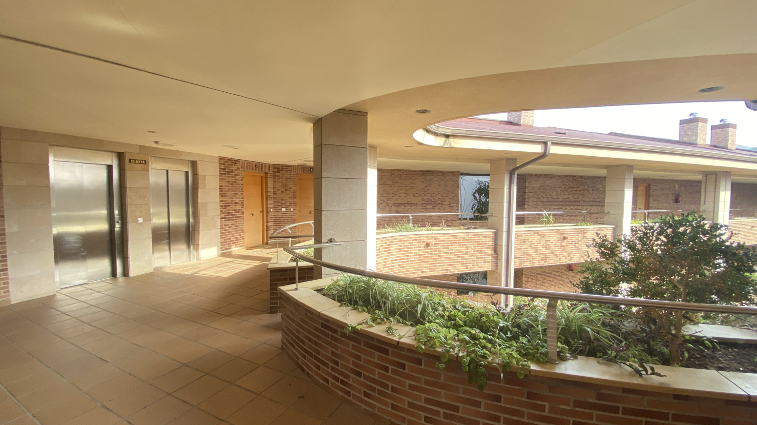 PISO 3 HAB Y 2 BAÑOS EN EL CENTRO DE LOS CORRALES DE BUELNA