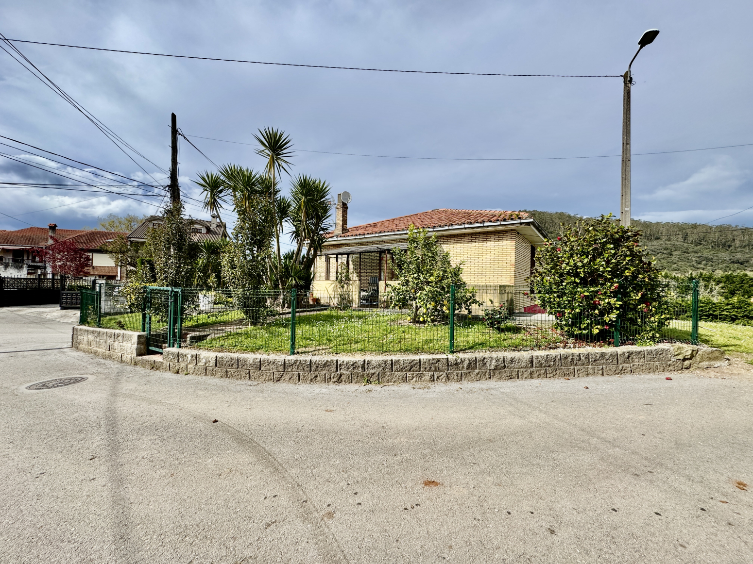 CASA INDEPENDIENTE EN CECEÑAS