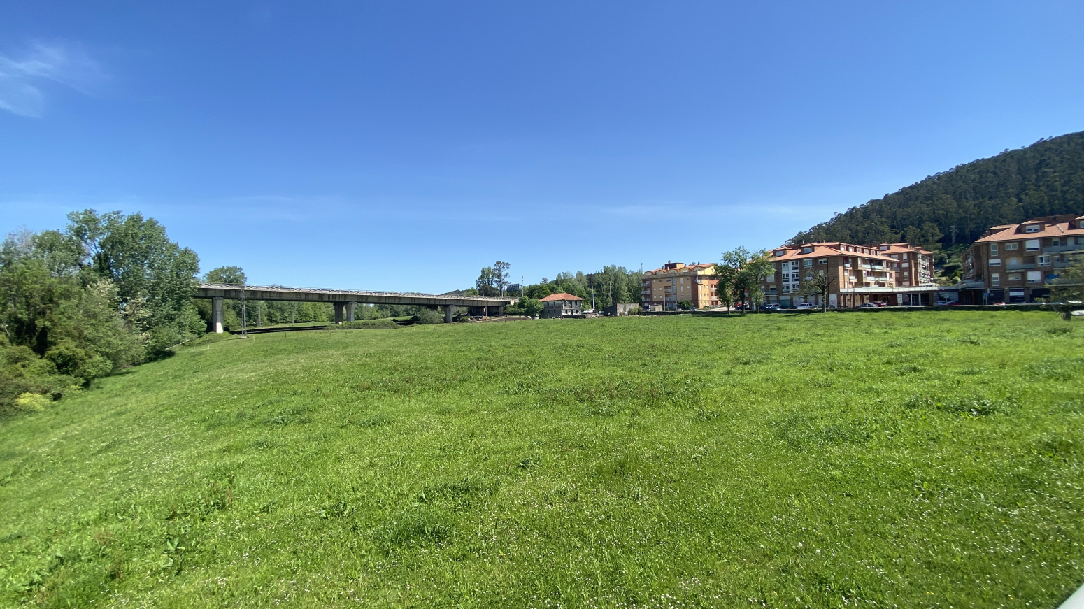 APARTAMENTO A ESTRENAR EN Bº LA RAÑADA-EL BOSQUE-ENTRAMBASAGUAS