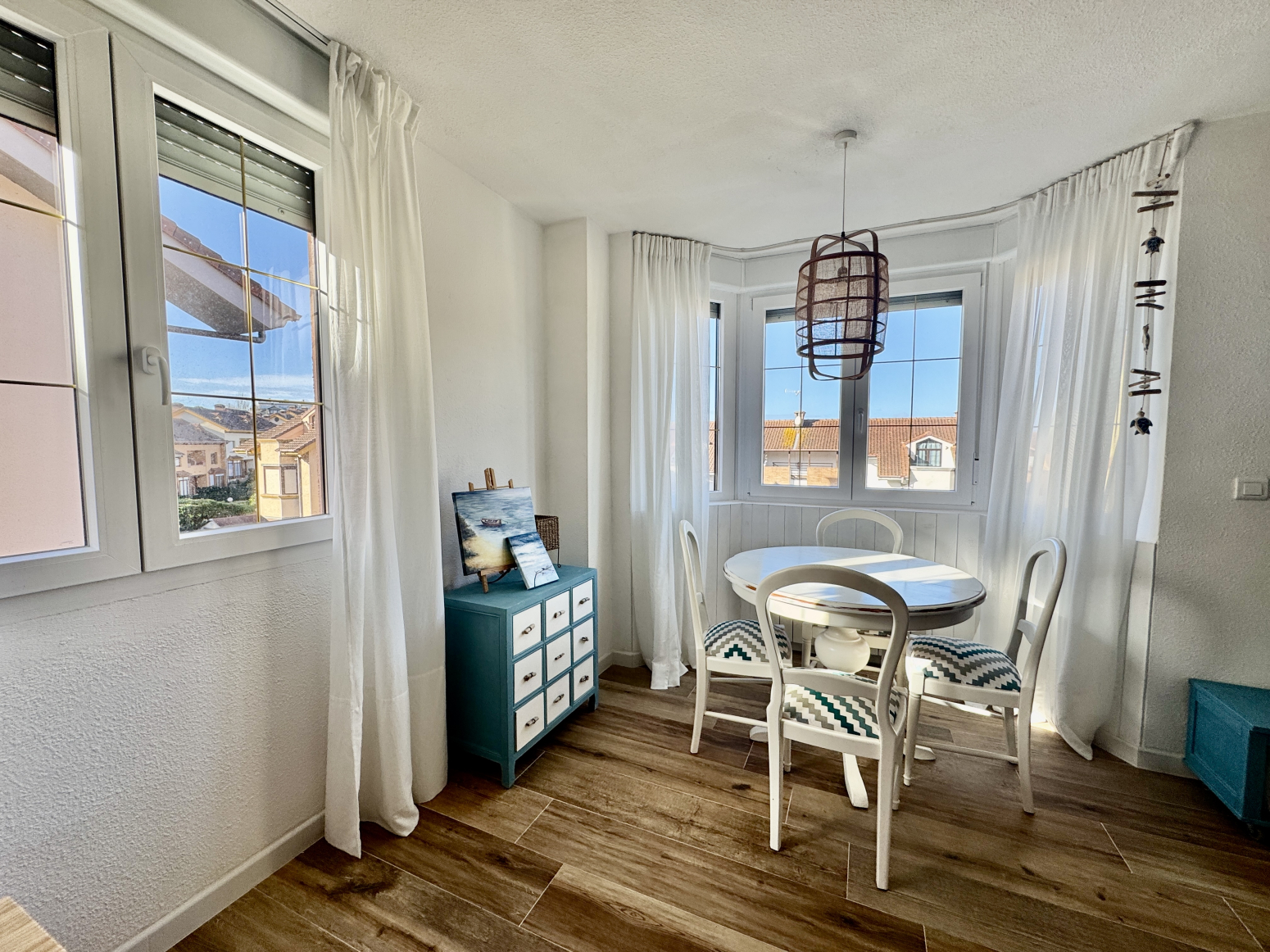 MOGRO- LUMINOSO PISO A ESCASOS METROS DE LA PLAYA