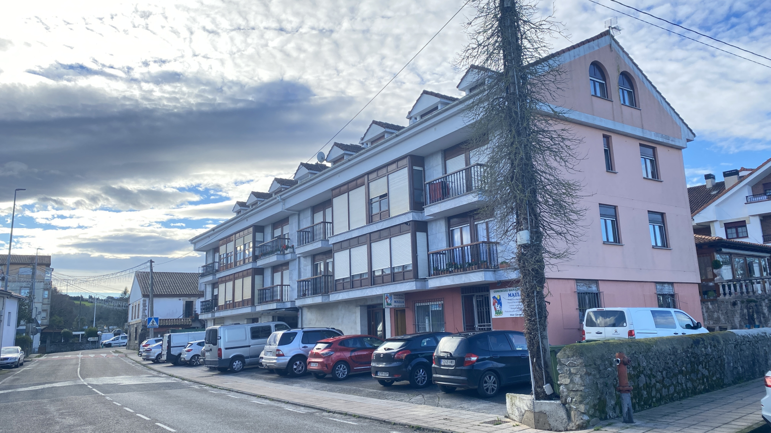 ✨ Ático con tres terrazas en Villaverde de Pontones ? Luz, tranquilidad y naturaleza ✨