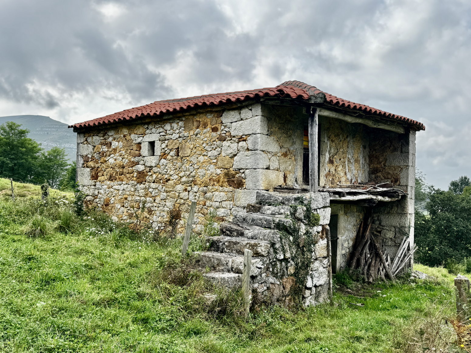 PRECIOSA CABAÑA EN RIOTUERTO