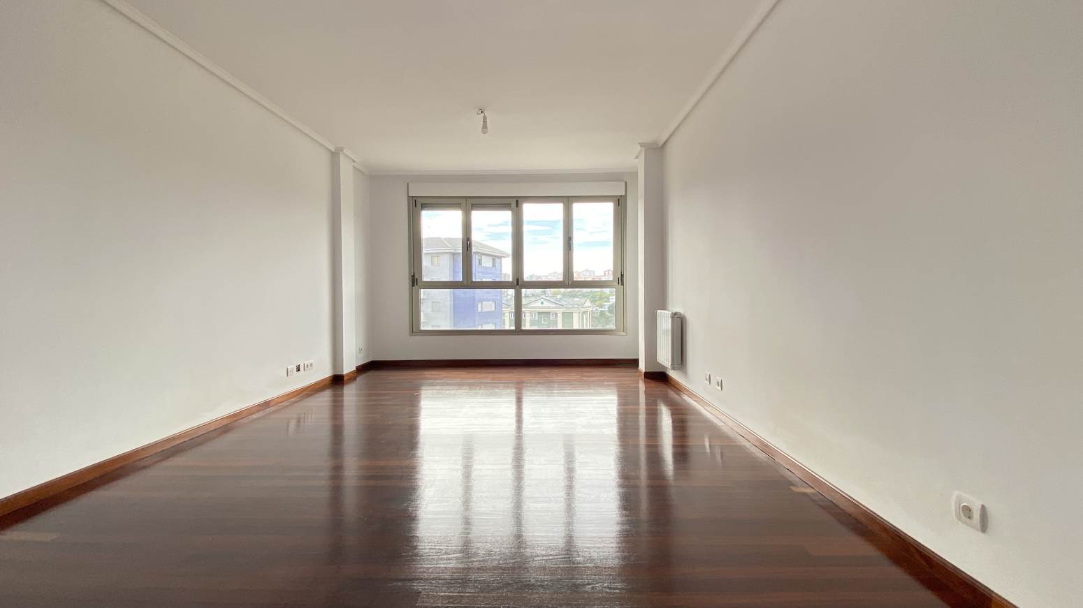 VALDENOJA- MUY SOLEADO- 3 HAB- 2 BAÑOS- GARAJE DOBLE- TRASTERO