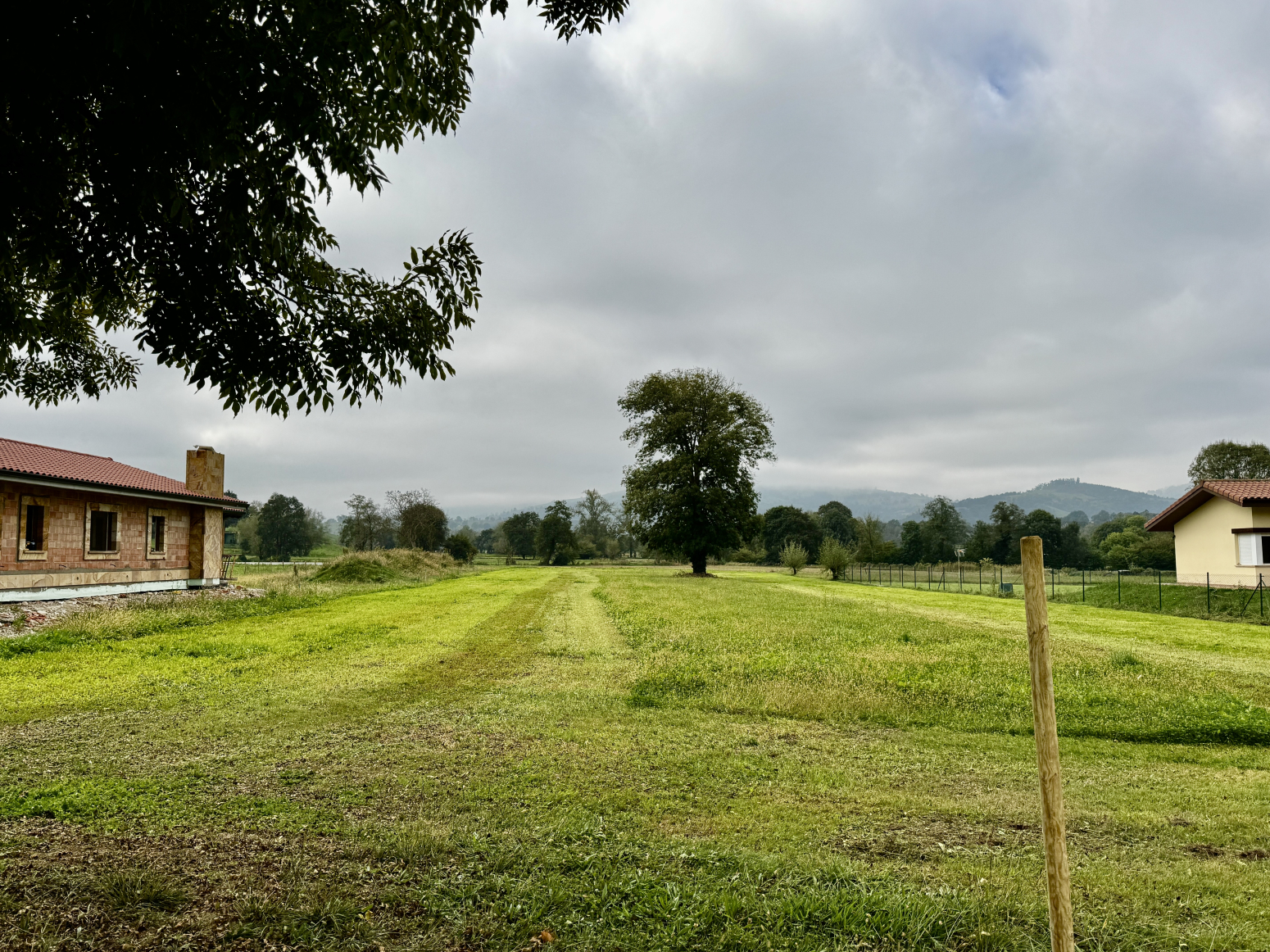 Parcela urbana en Saro (Cantabria) ? 4.686 m² llanos y soleados, con posibilidad de 2 viviendas unifamiliares