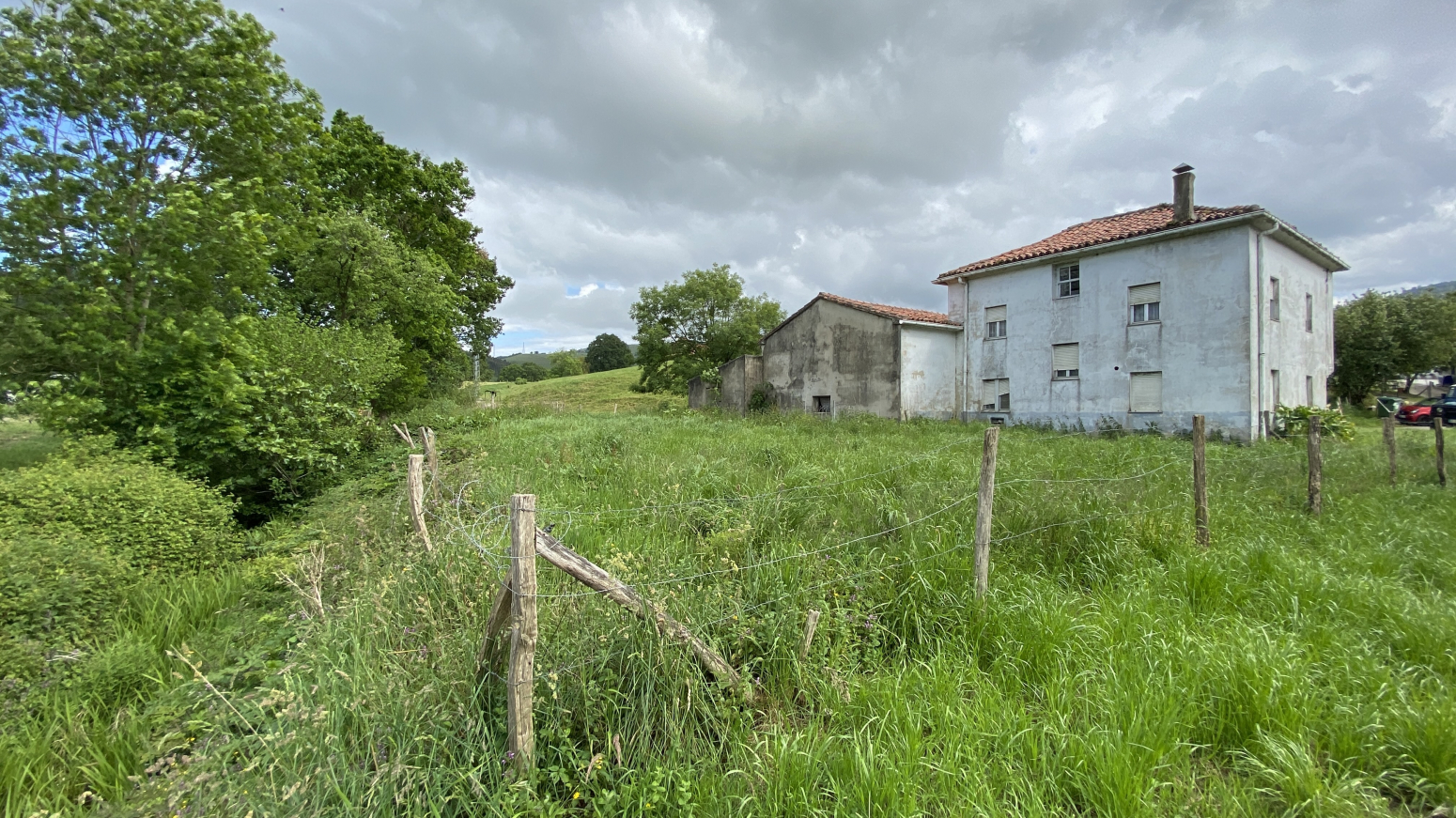 CASA INDIVIDUAL EN SOLORZANO CON FINCA