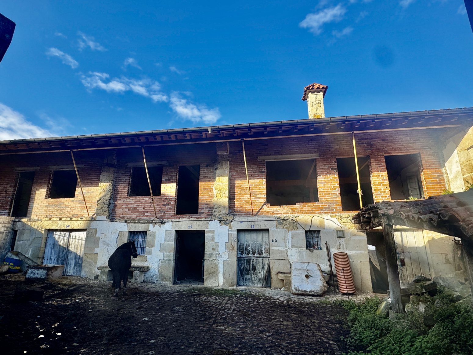  CASONA MONTAÑES PARA RESTAURAR EN VILLAFUFRE