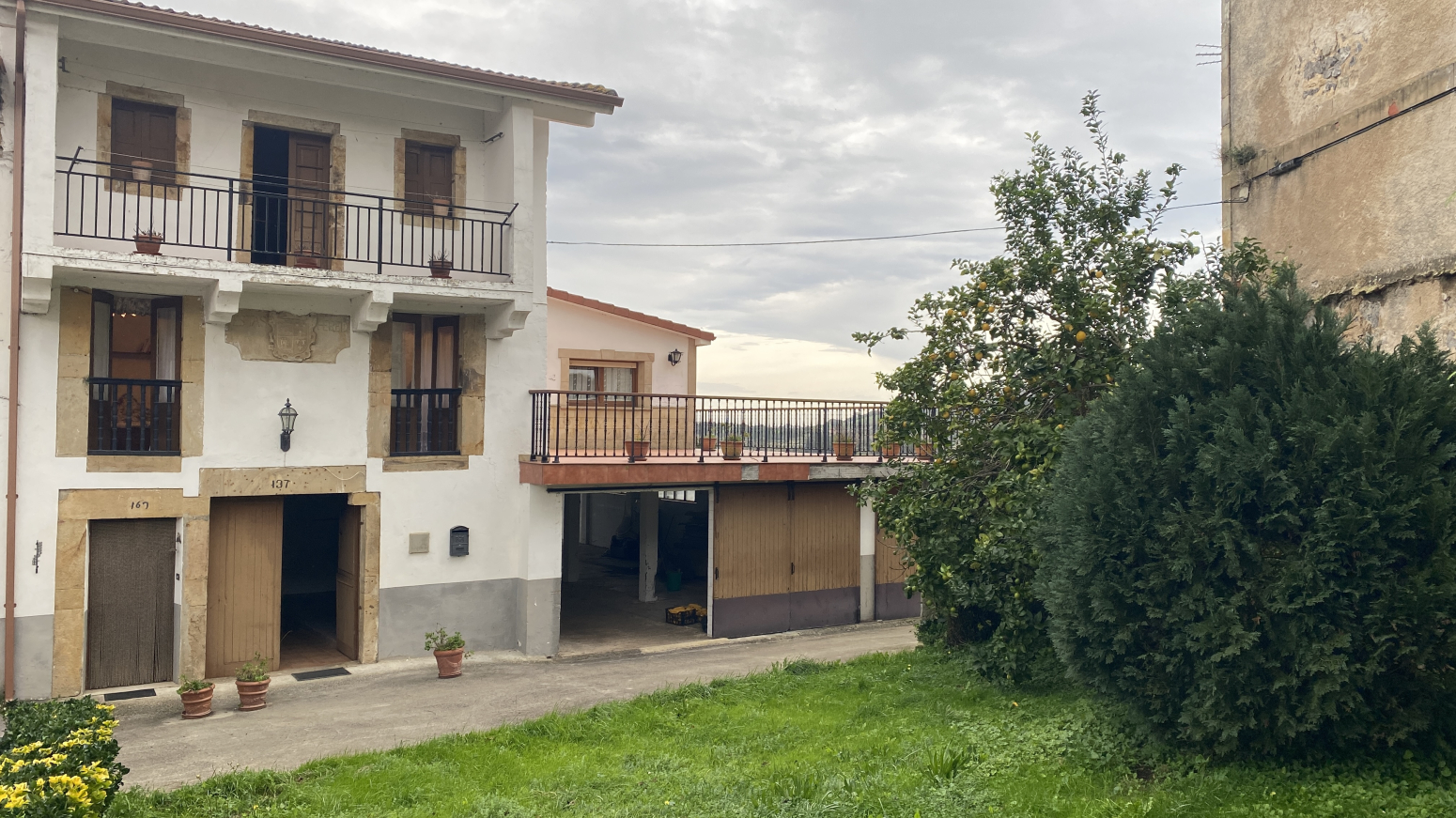 CASONA DE PIEDRA EN CARASA-VOTO CON VISTAS DESTACADAS