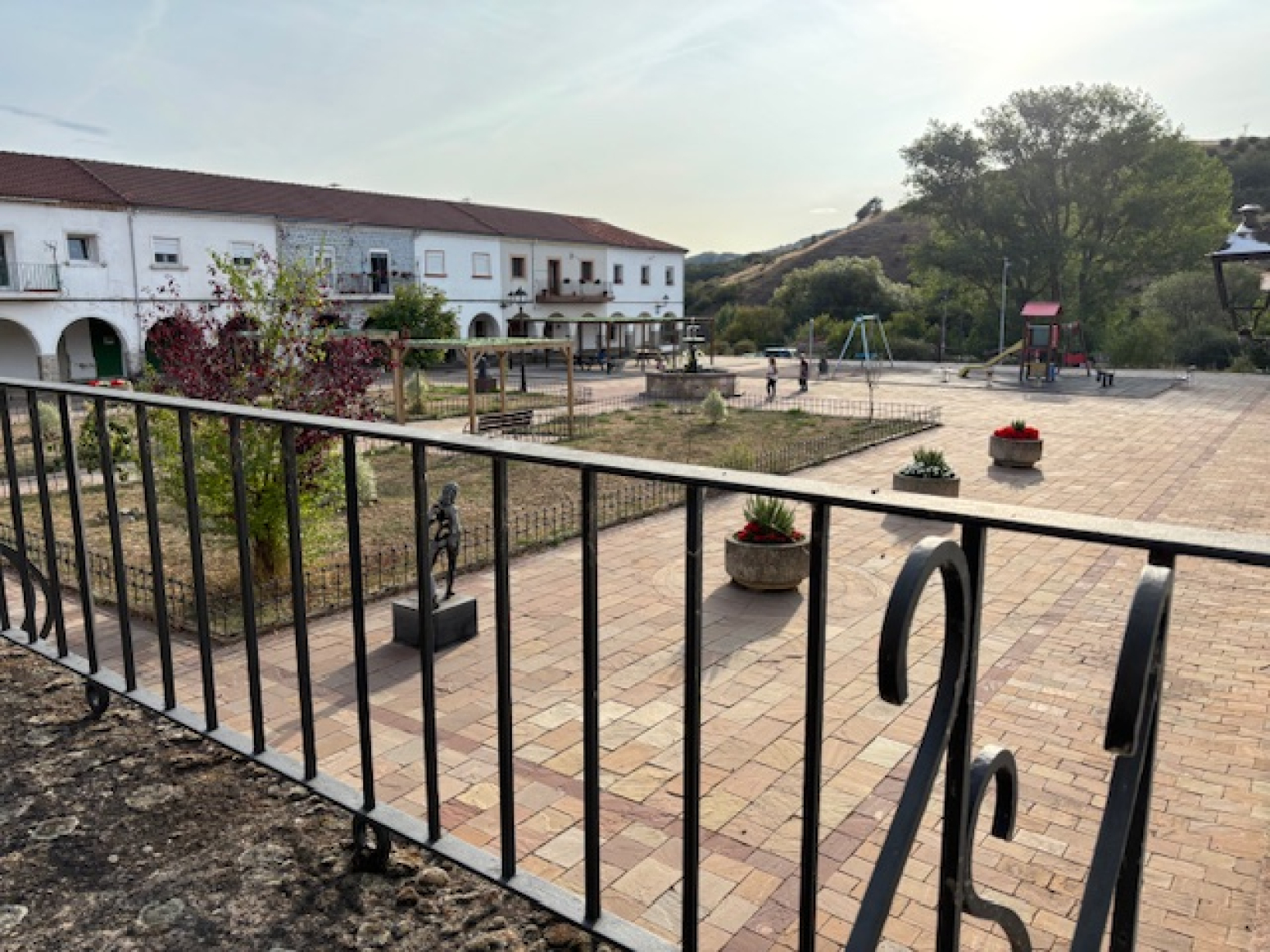 Casa y local en Barruelo