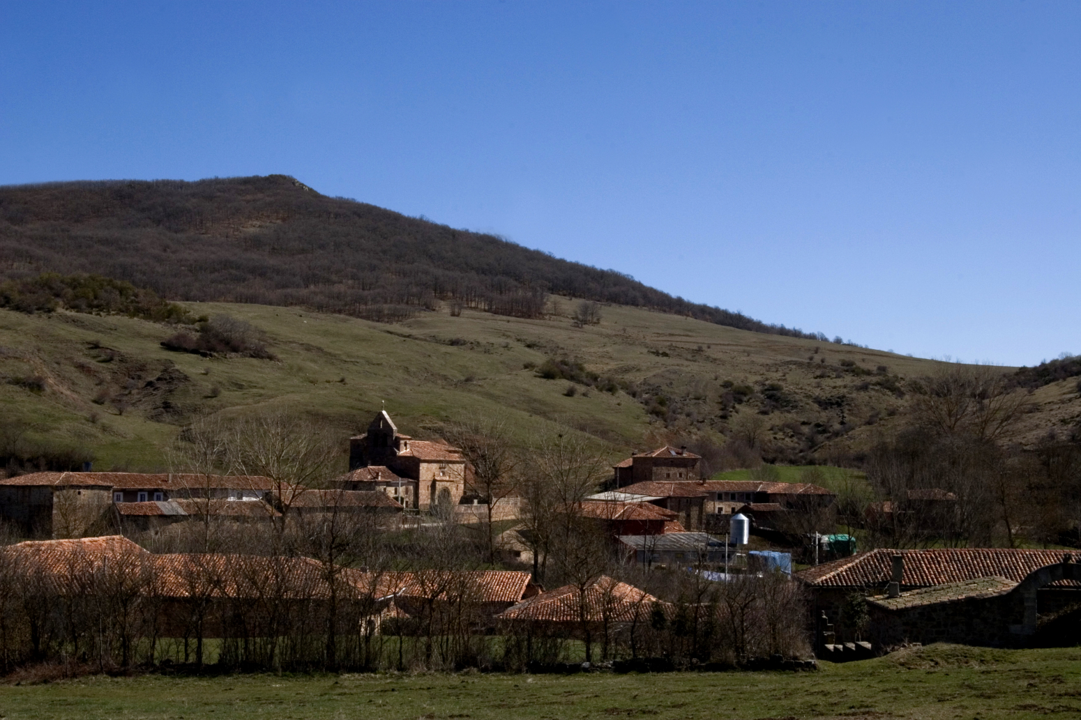 Solar con proyecto cercano a Aguilar de Campoo