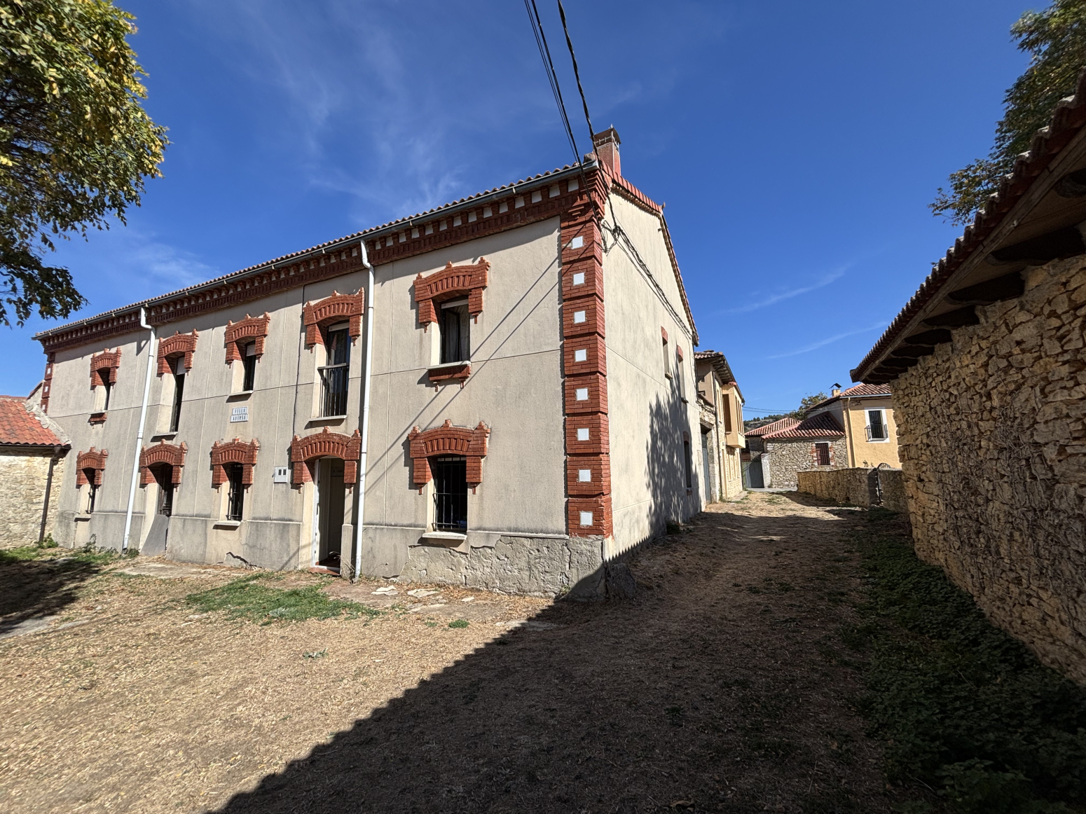 Casa y cuadra acondicionada en Revilla de Pomar