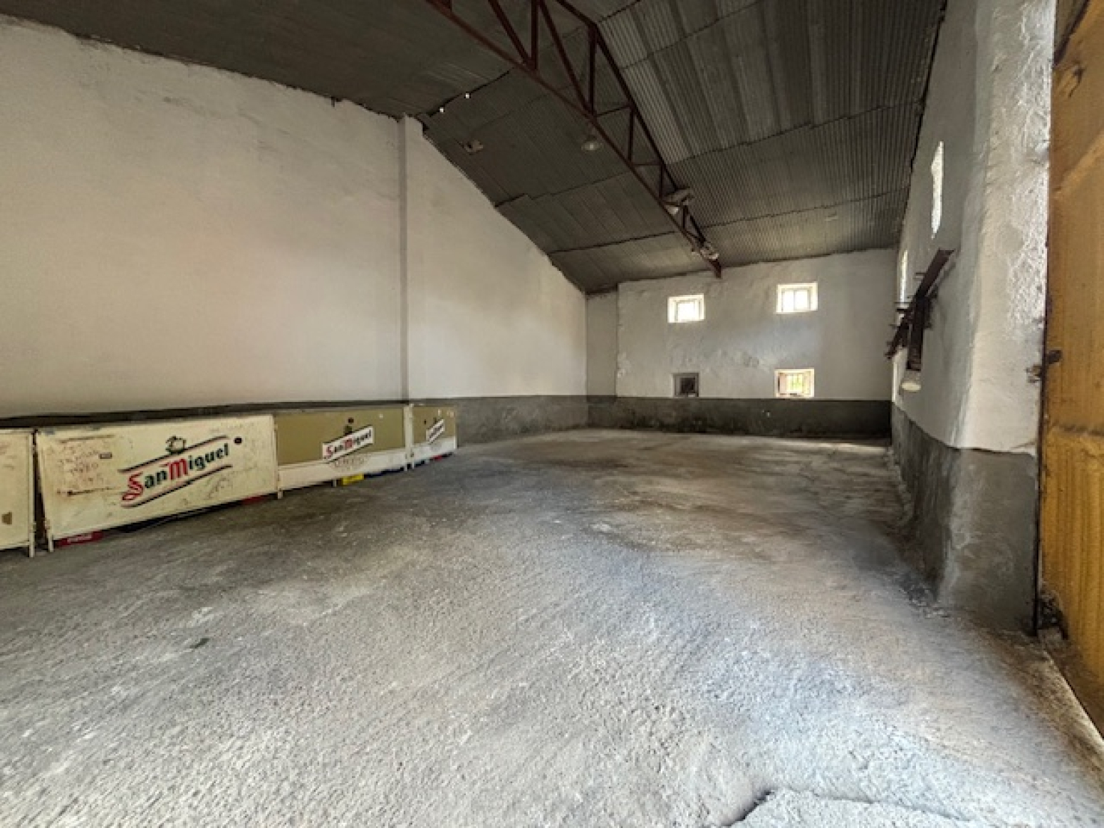 Nave en Sargentes de la Lora