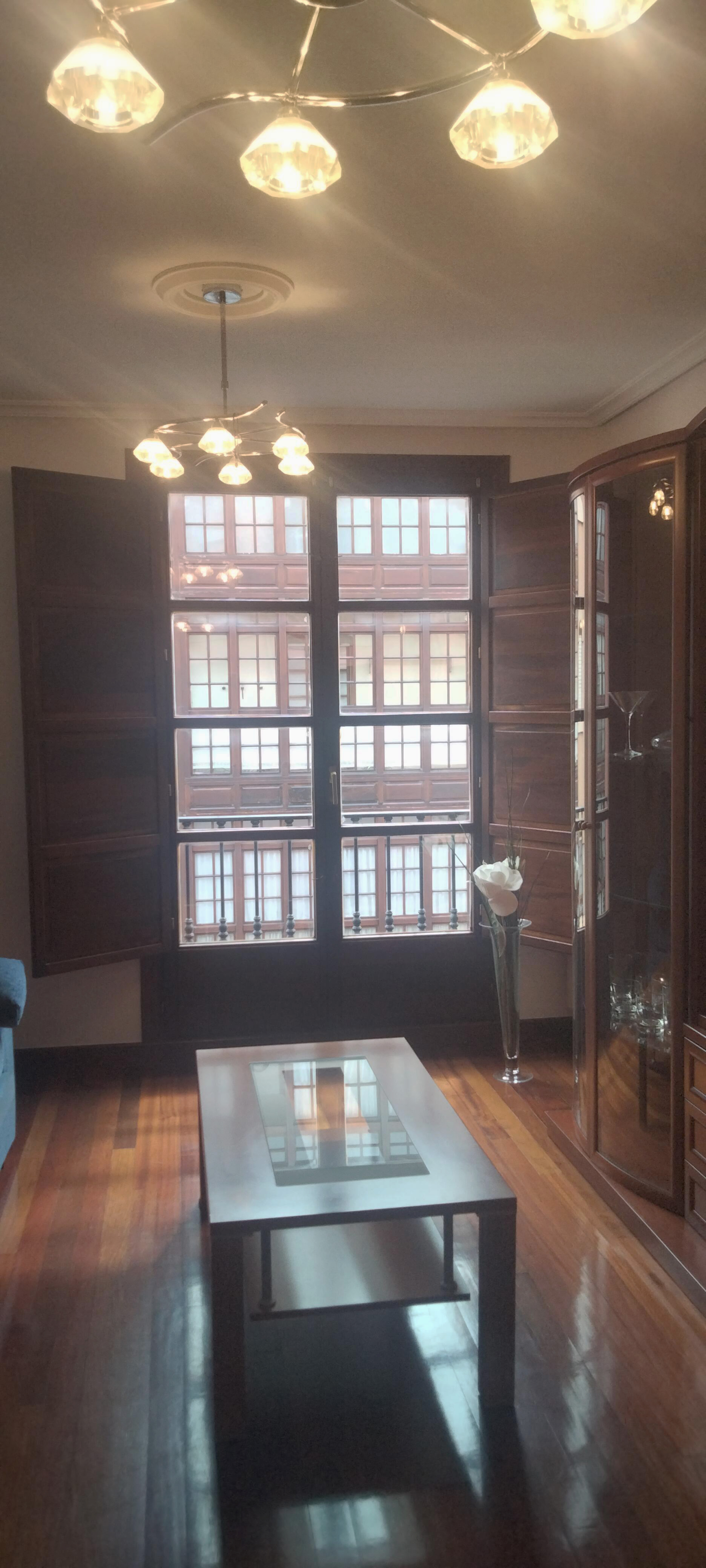 Alquiler de piso duplex en edificio con ascensor, centrico en Torrelavega