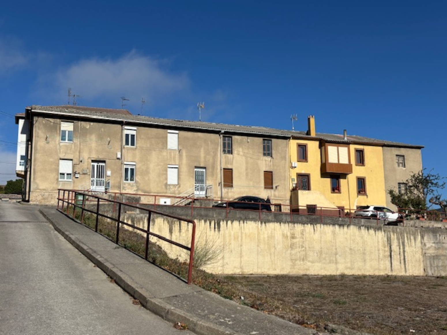Pisio con sótano en Mataporquera