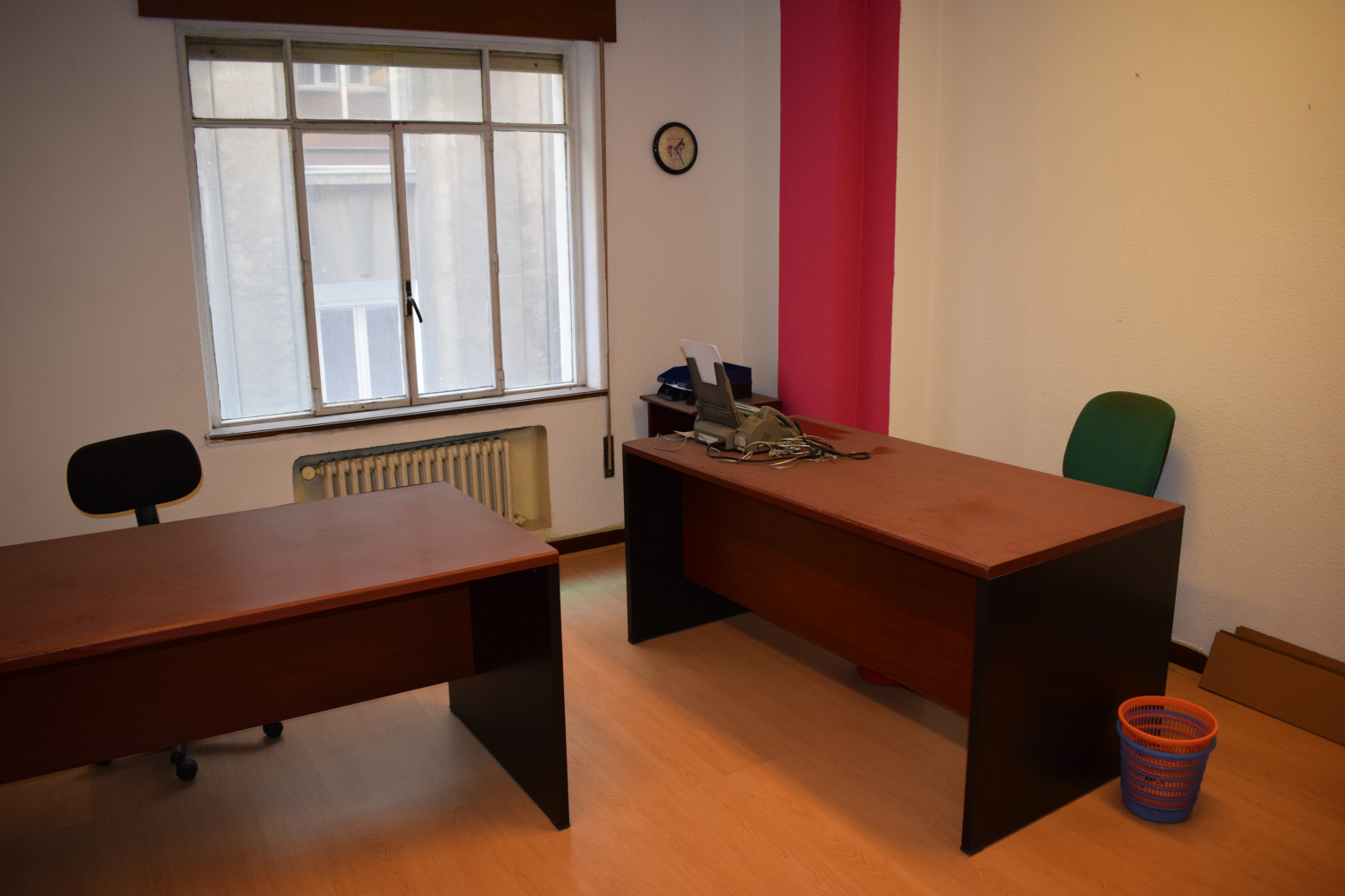 OPORTUNIDAD!! OFICINA  CON 2 ESPACIOS EN EL CENTRO DE SANTANDER JUNTO AL AYUNTAMIENTO DE SANTANDER