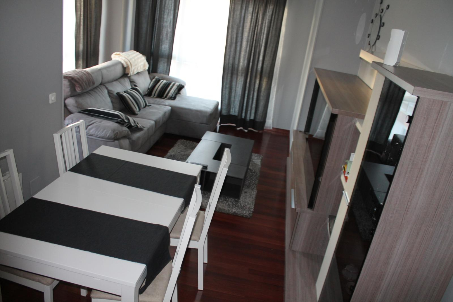DUPLEX CON ASCENSOR EN CABEZON DE LA SAL
