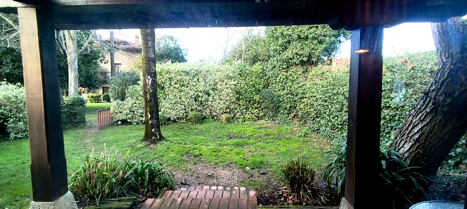 CASA DE PIEDRA PAREADA CON JARDIN EN ONTORIA