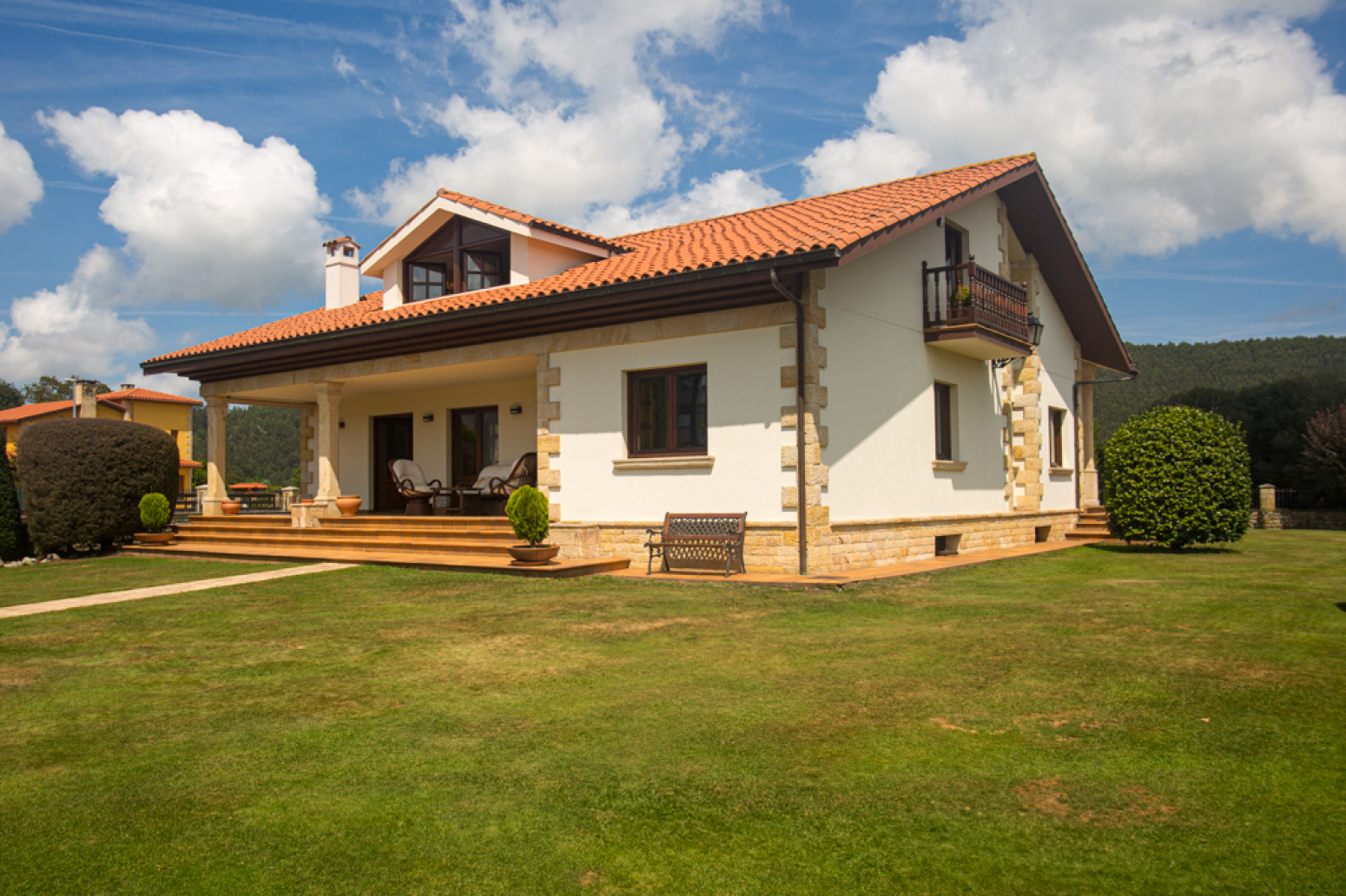 IMPRESIONANTE CHALET INDEPENDIENTE EN CABEZON DE LA SAL