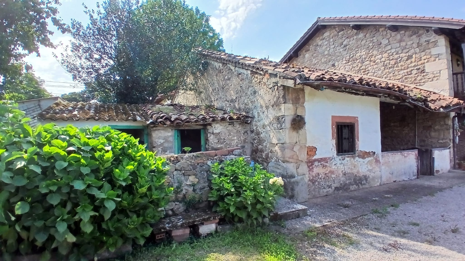 CASA PARA REFORMAR EN VERNEJO