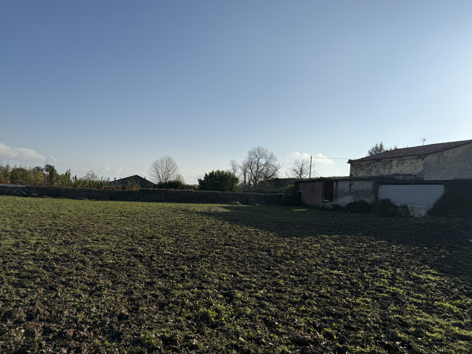 FINCA URBANA CON VIVIENDA EN MAZCUERRAS