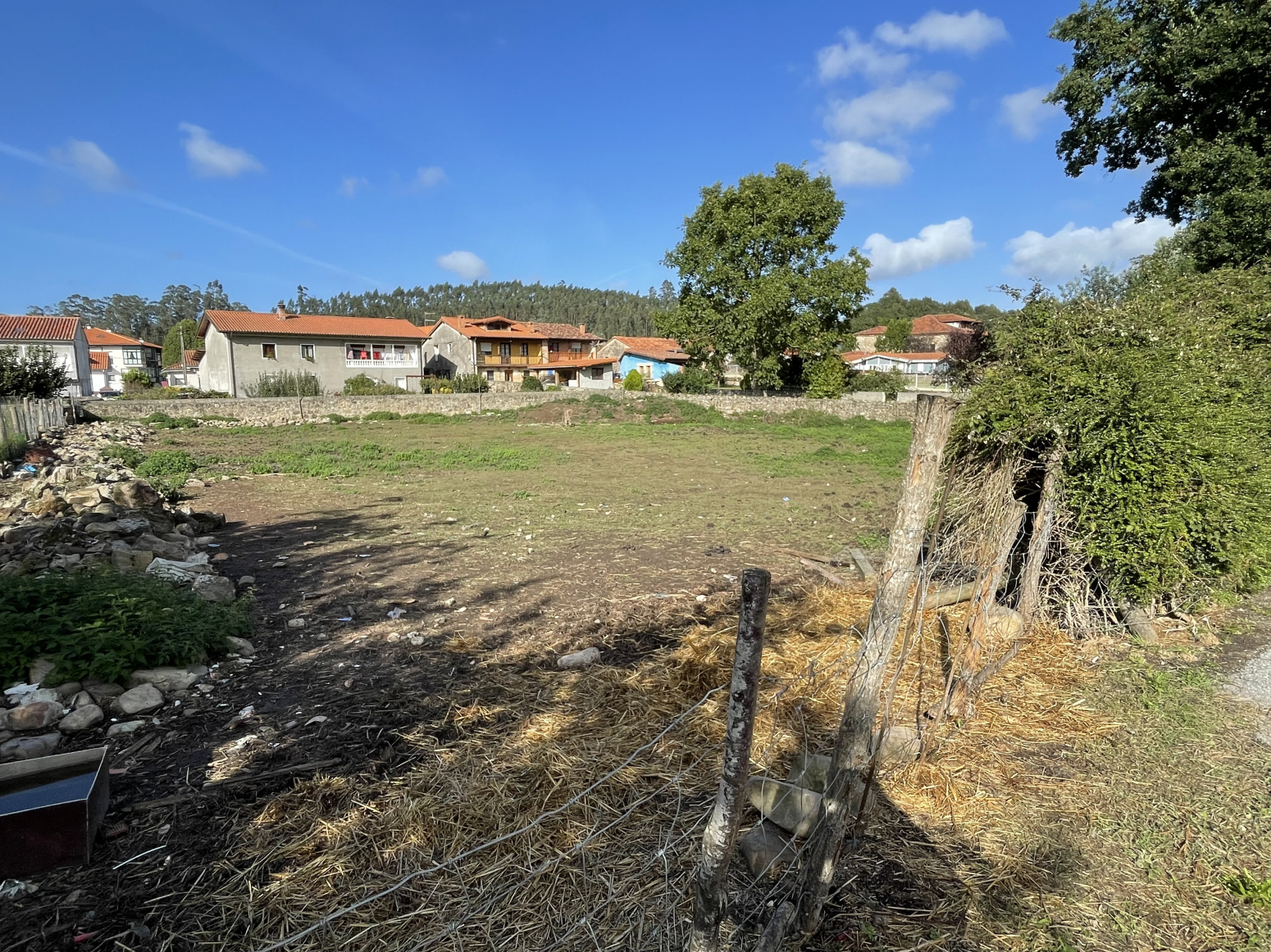 PARCELA URBANA, 1200 M2. VILLANUEVA DE LA PEÑA. CABEZON DE LA SAL.CANTABRIA