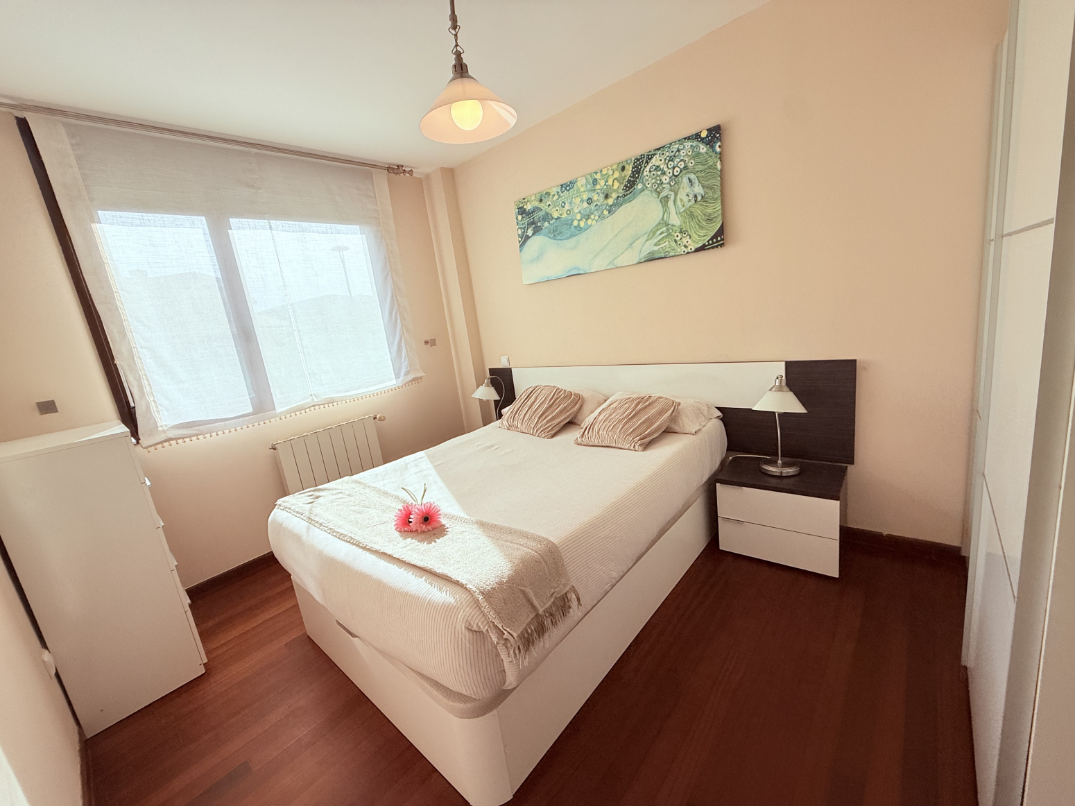 PRECIOSO BAJO CON JARDIN EN QUIJAS