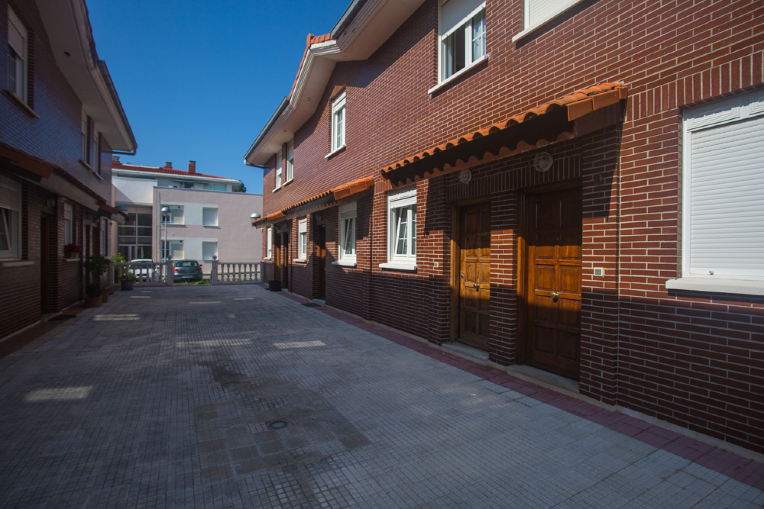 FANTASTICO CHALET ADOSADO EN SOMO