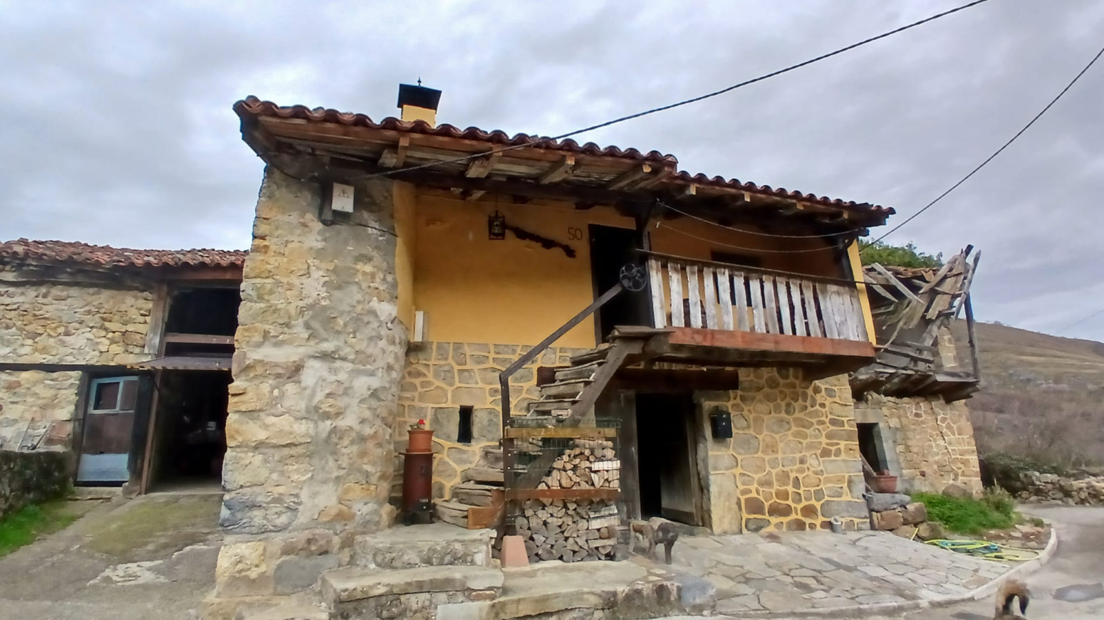 CASA EN TUDANCA PARA REFORMAR